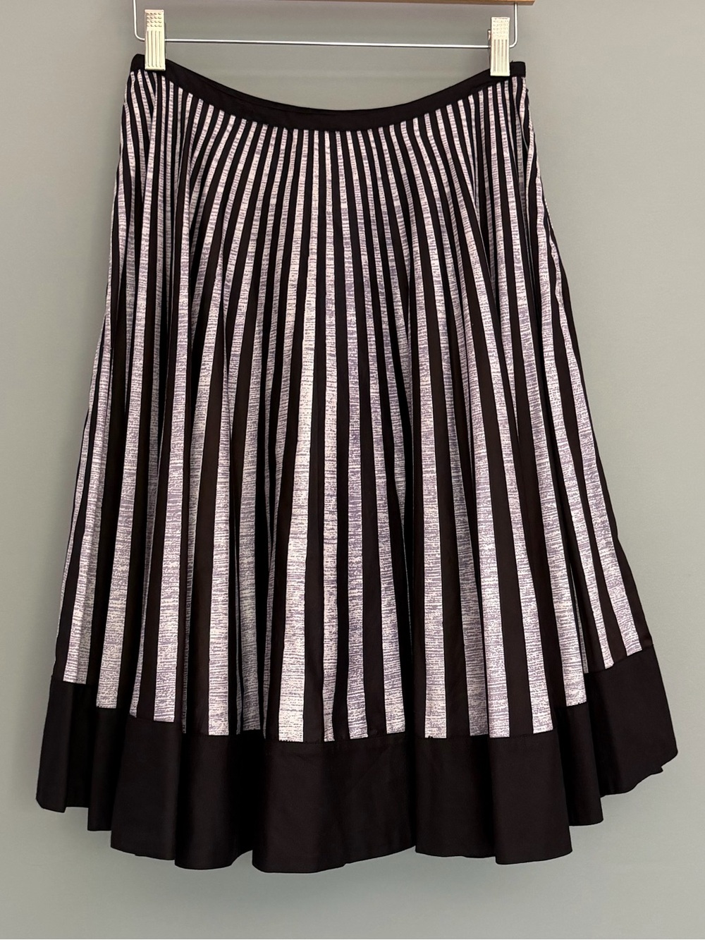 Anthropologie Elevenses 100% Cotton Black Gray Vertical Stripe Full Swing Skirt